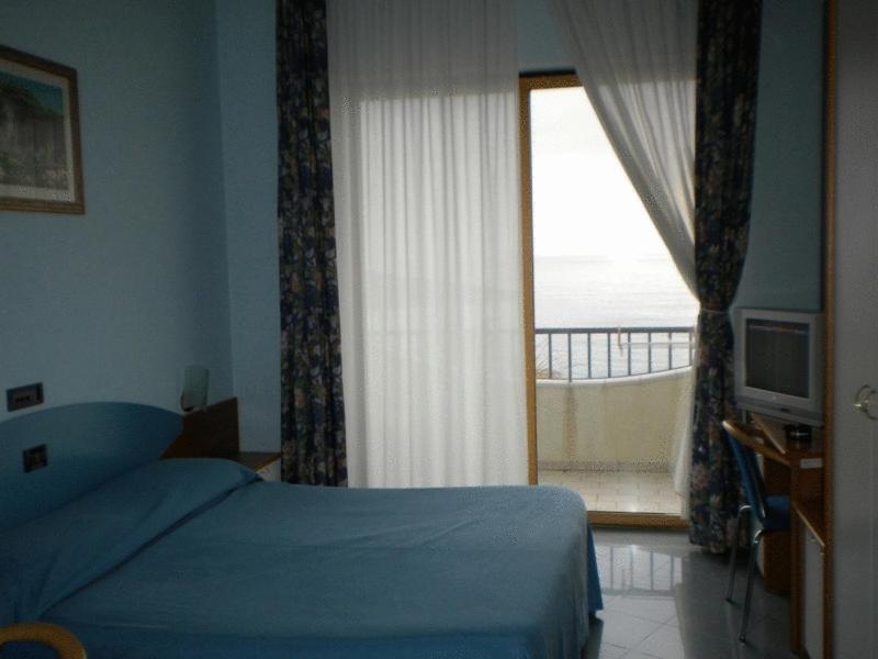 Hotel Ristorante Miramare Marina di Gioiosa Ionica Εξωτερικό φωτογραφία